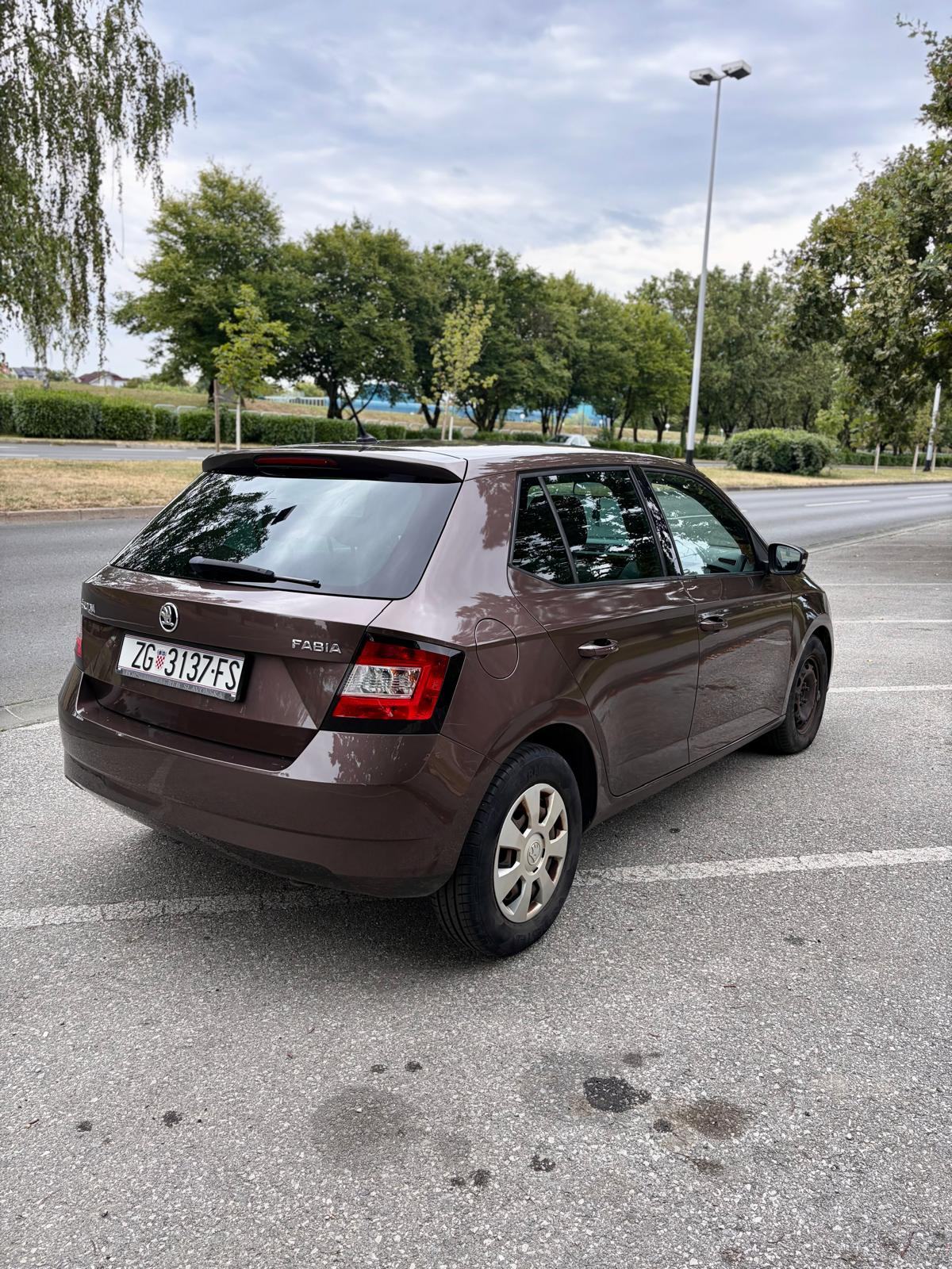 Škoda Fabia (2016.),1. vlasnik,101.000 km,novi akumulator+zimske gume, fotografija 7