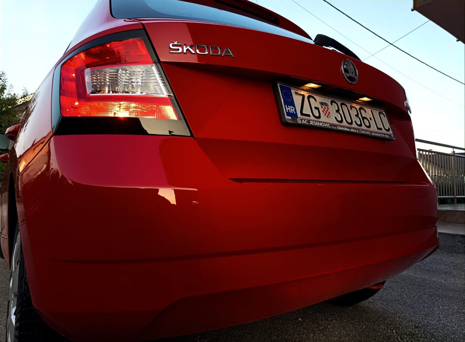 Škoda Fabia 1,0, fotografija 11