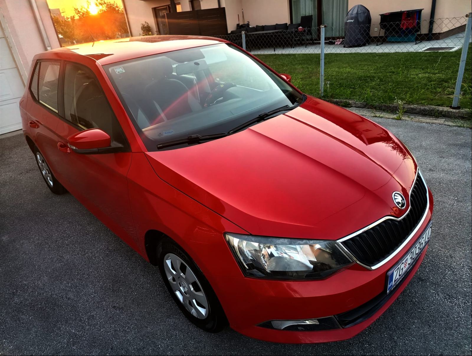 Škoda Fabia 1,0, fotografija 3