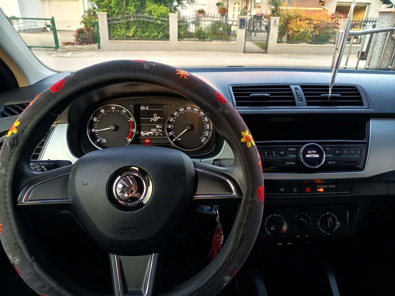 Škoda Fabia 1,0, fotografija 16