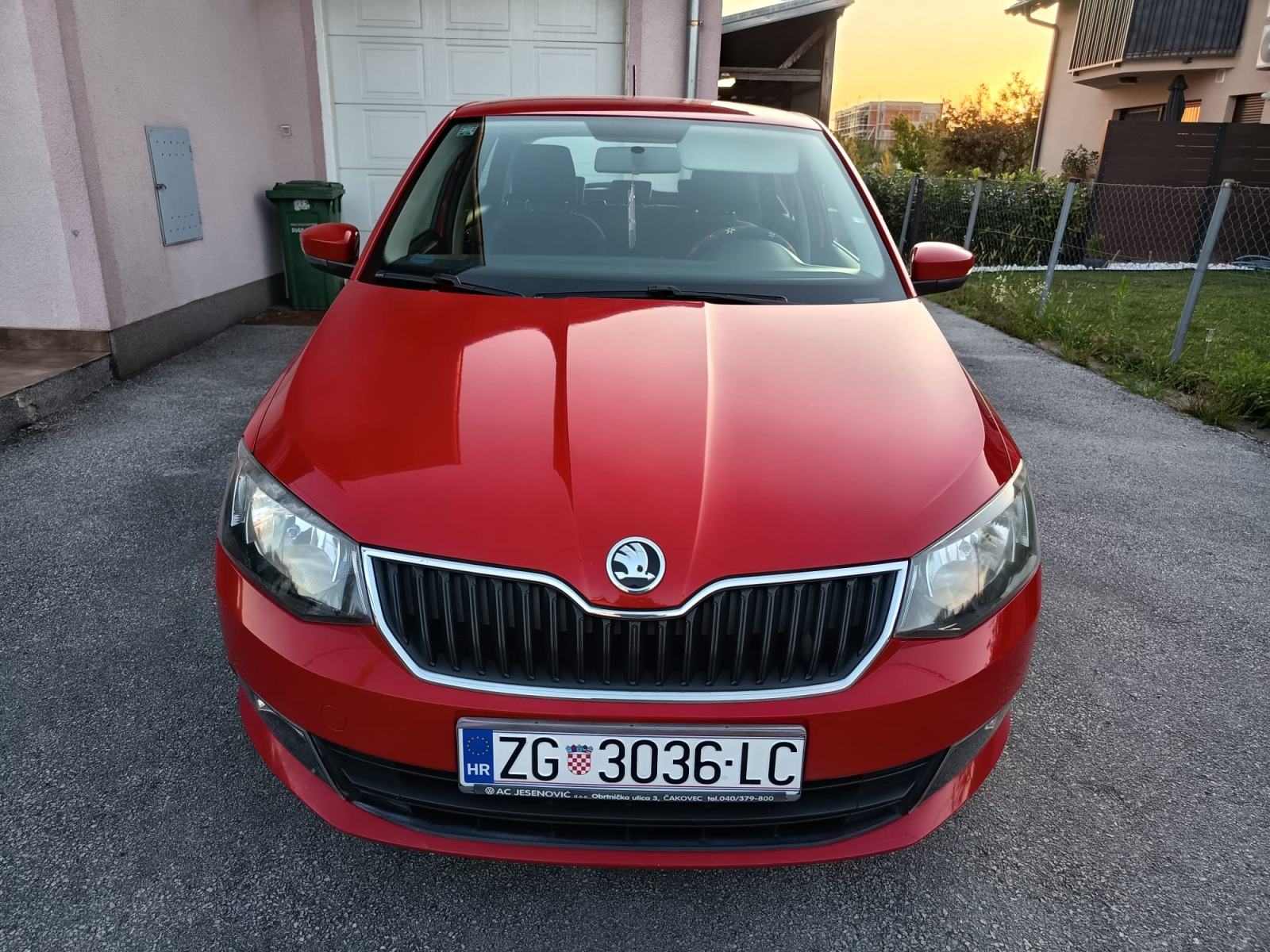Škoda Fabia 1,0, fotografija 5
