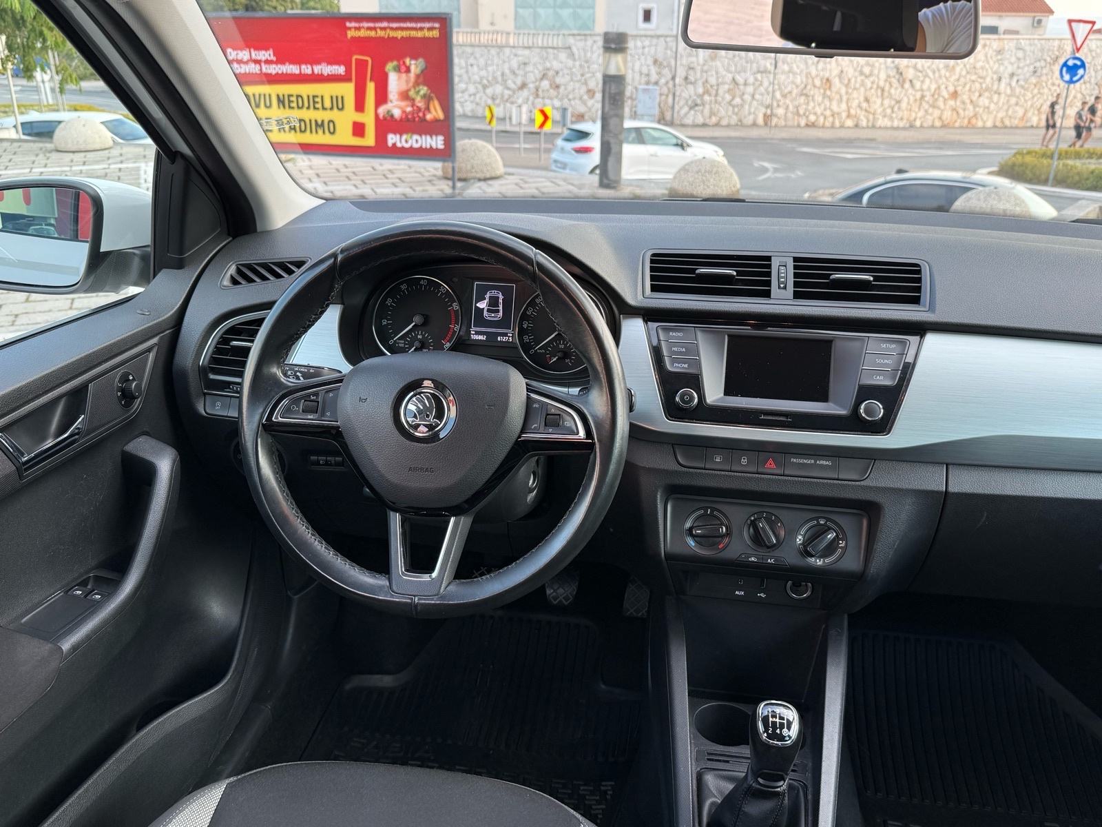 Škoda Fabia 1,0 EDITION, fotografija 5