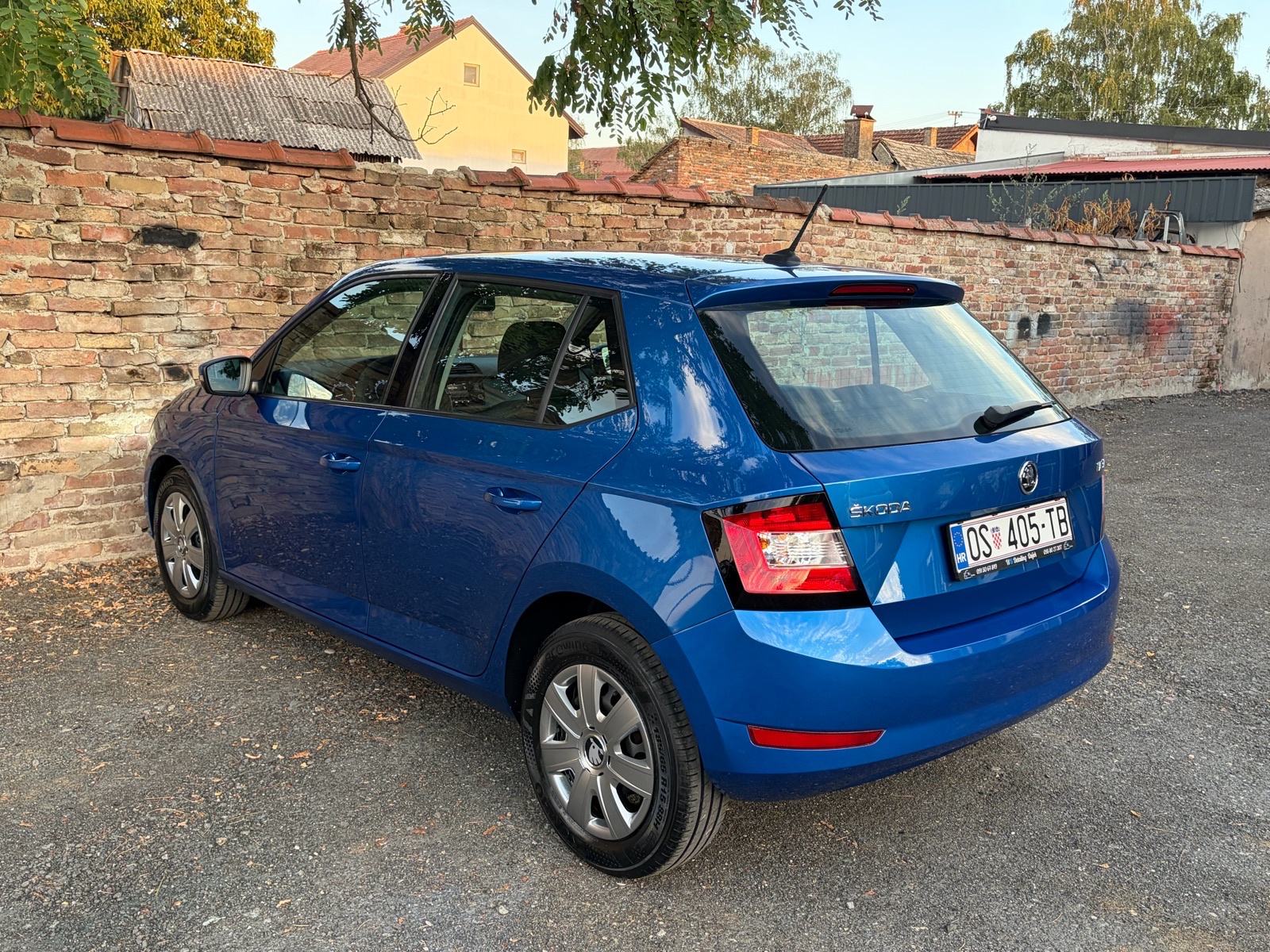 Škoda Fabia 1,0 MPI, grij. sjedala, DAB, LED, reg. 08.2027., fotografija 7