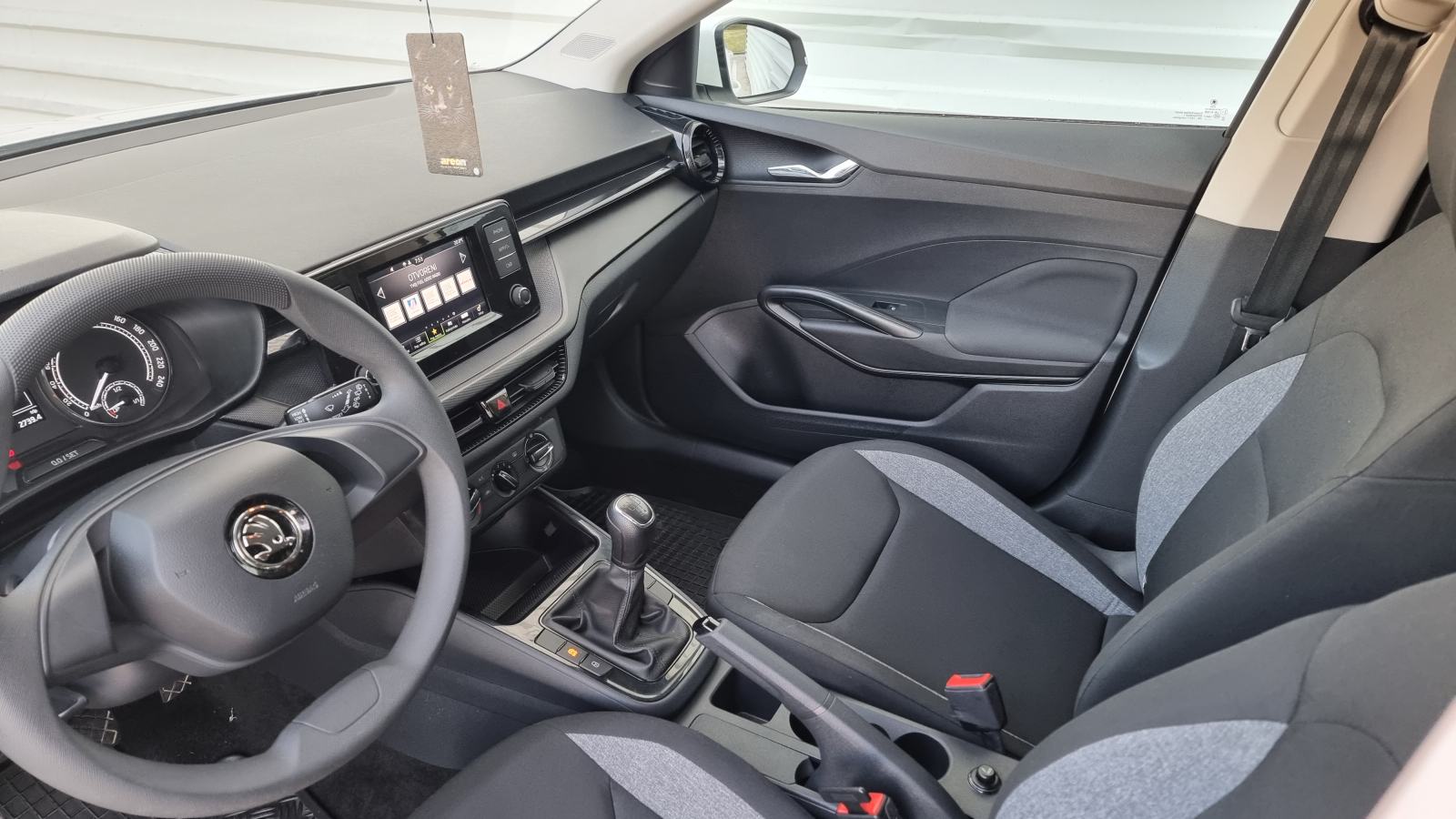 Škoda Fabia 1,0 MPI Active "1. Vlasnik" Nije uvoz"67.000km"TOP STANJE", fotografija 10