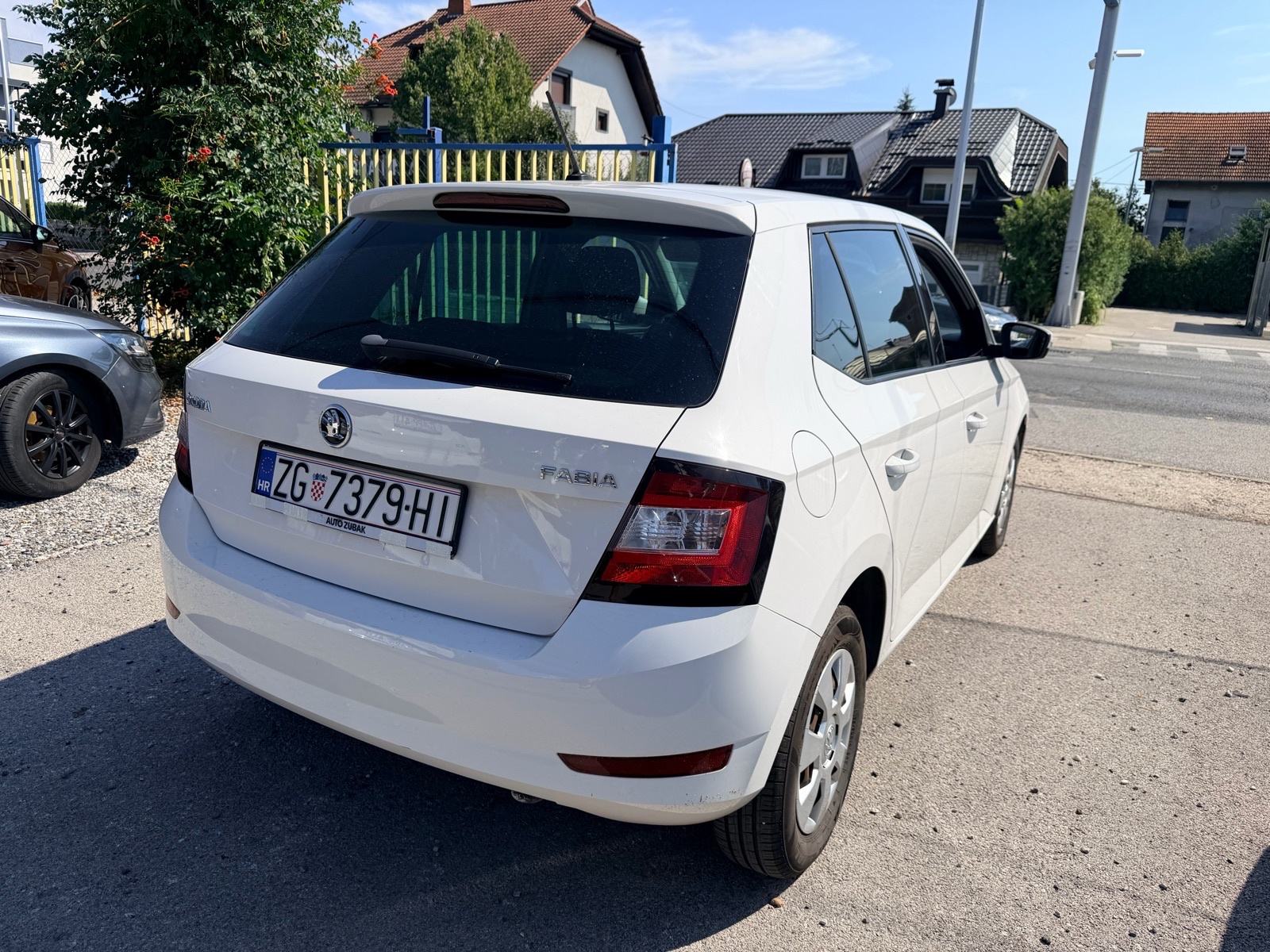 Škoda Fabia 1,0 TSI*PRVI VLASNIK*2 SETA NOVIH GUMA*REGISTRIRAN 1.G*, fotografija 4