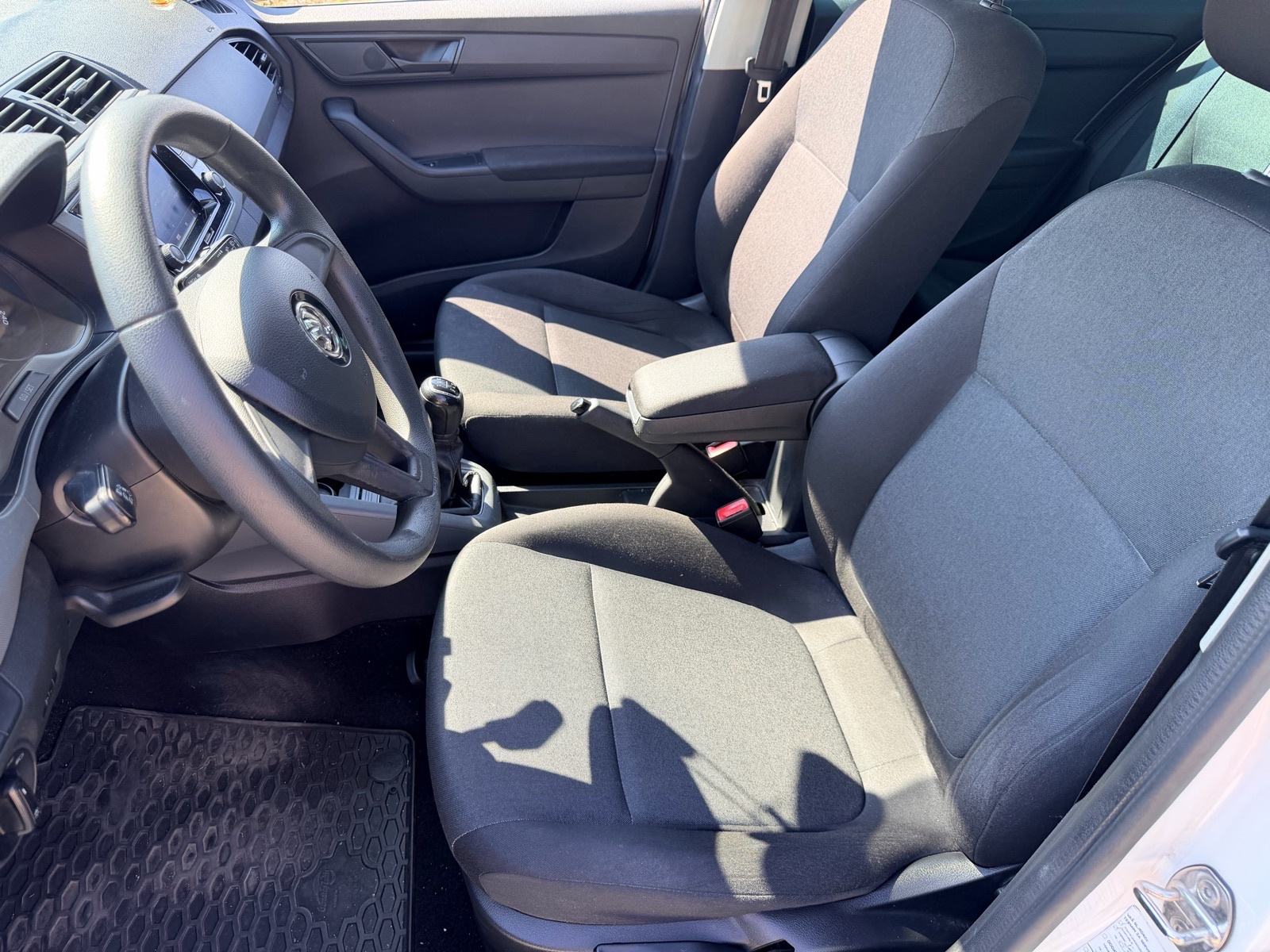 Škoda Fabia 1,0 TSI*PRVI VLASNIK*2 SETA NOVIH GUMA*REGISTRIRAN 1.G*, fotografija 13