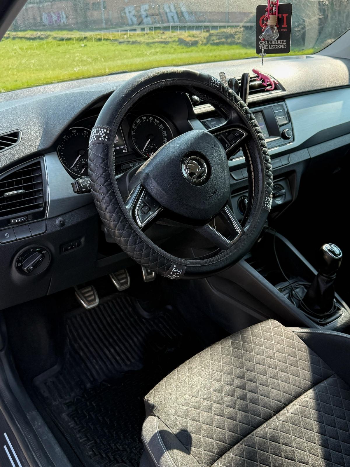 Škoda Fabia 1,0 TSI, fotografija 8