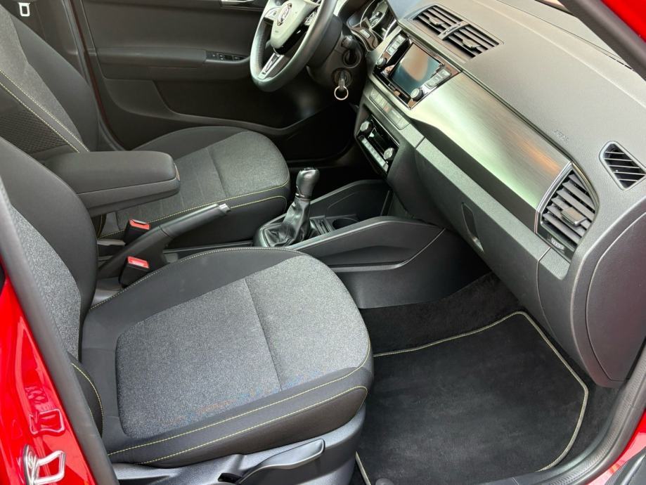 Škoda Fabia 1,0 TSi SOLEIL LED/ACC/PDC/DAB/CARPLAY, fotografija 11