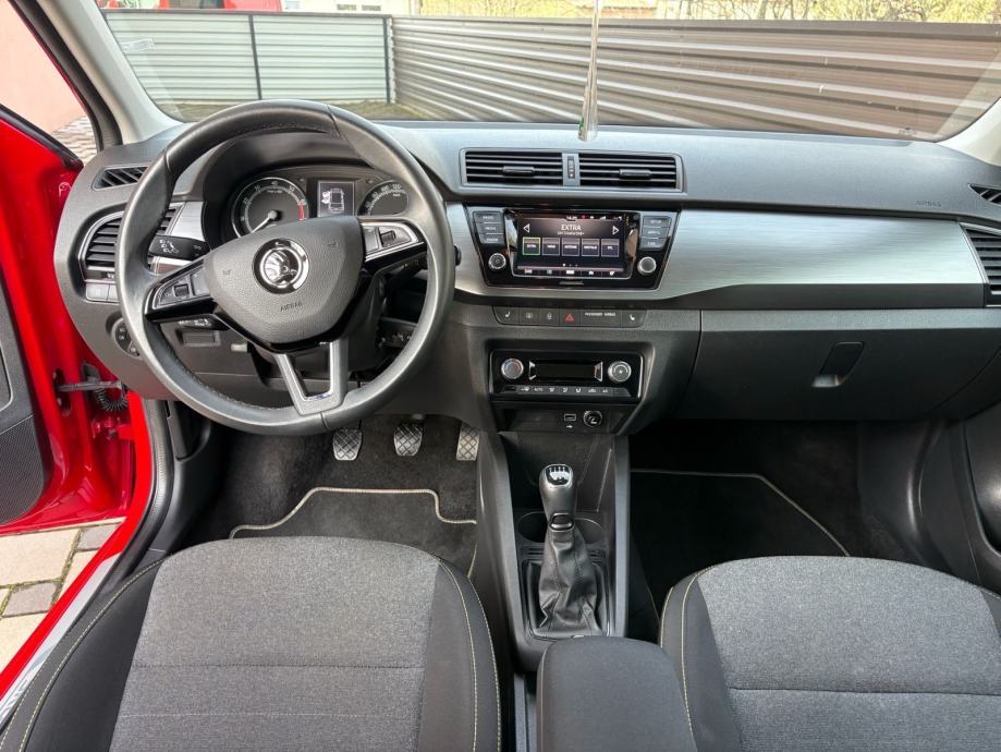 Škoda Fabia 1,0 TSi SOLEIL LED/ACC/PDC/DAB/CARPLAY, fotografija 9