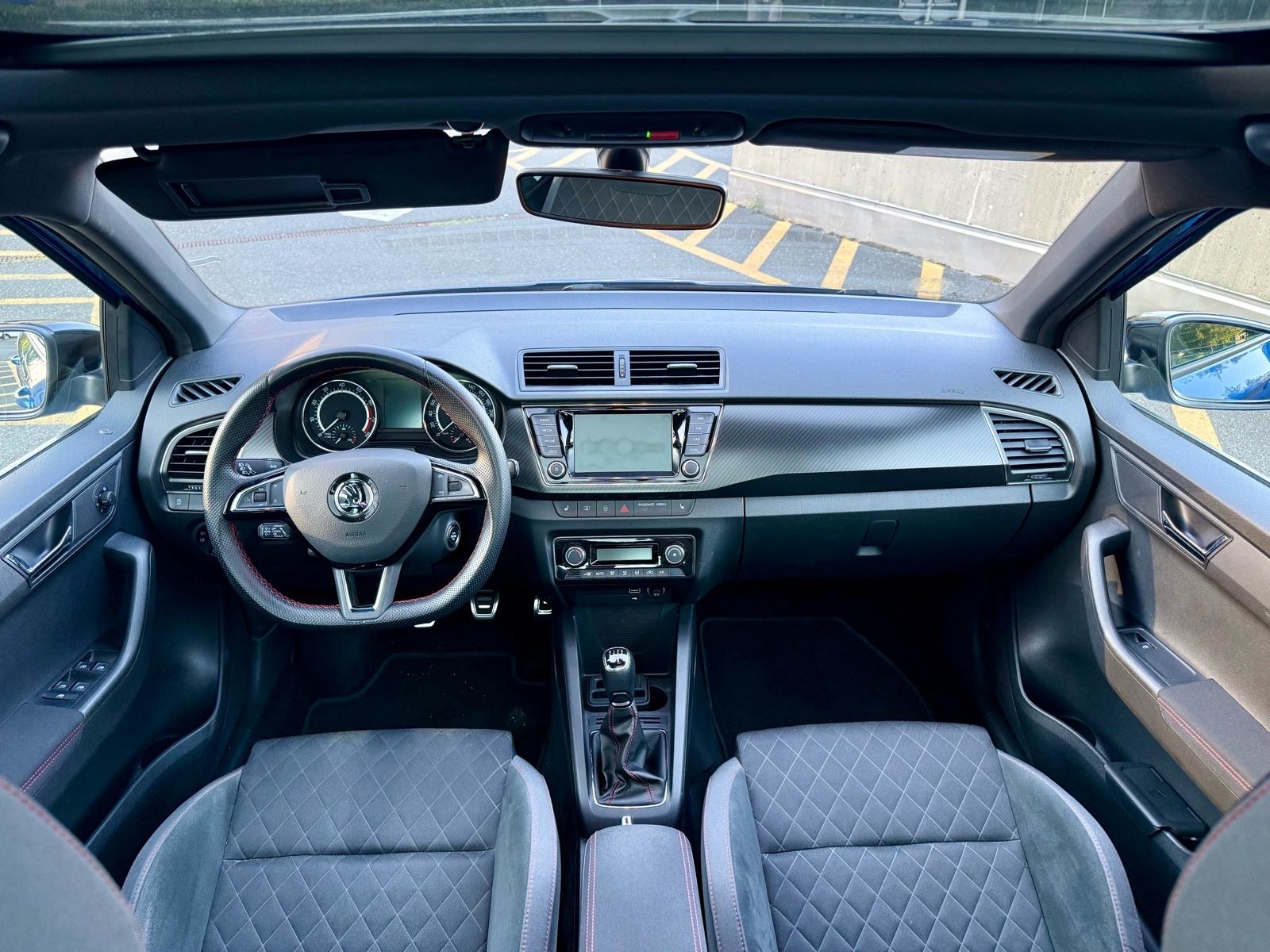 Škoda Fabia 1.0TSI MONTE CARLO 63000km! Navigacija,radar,stakleni krov, fotografija 9
