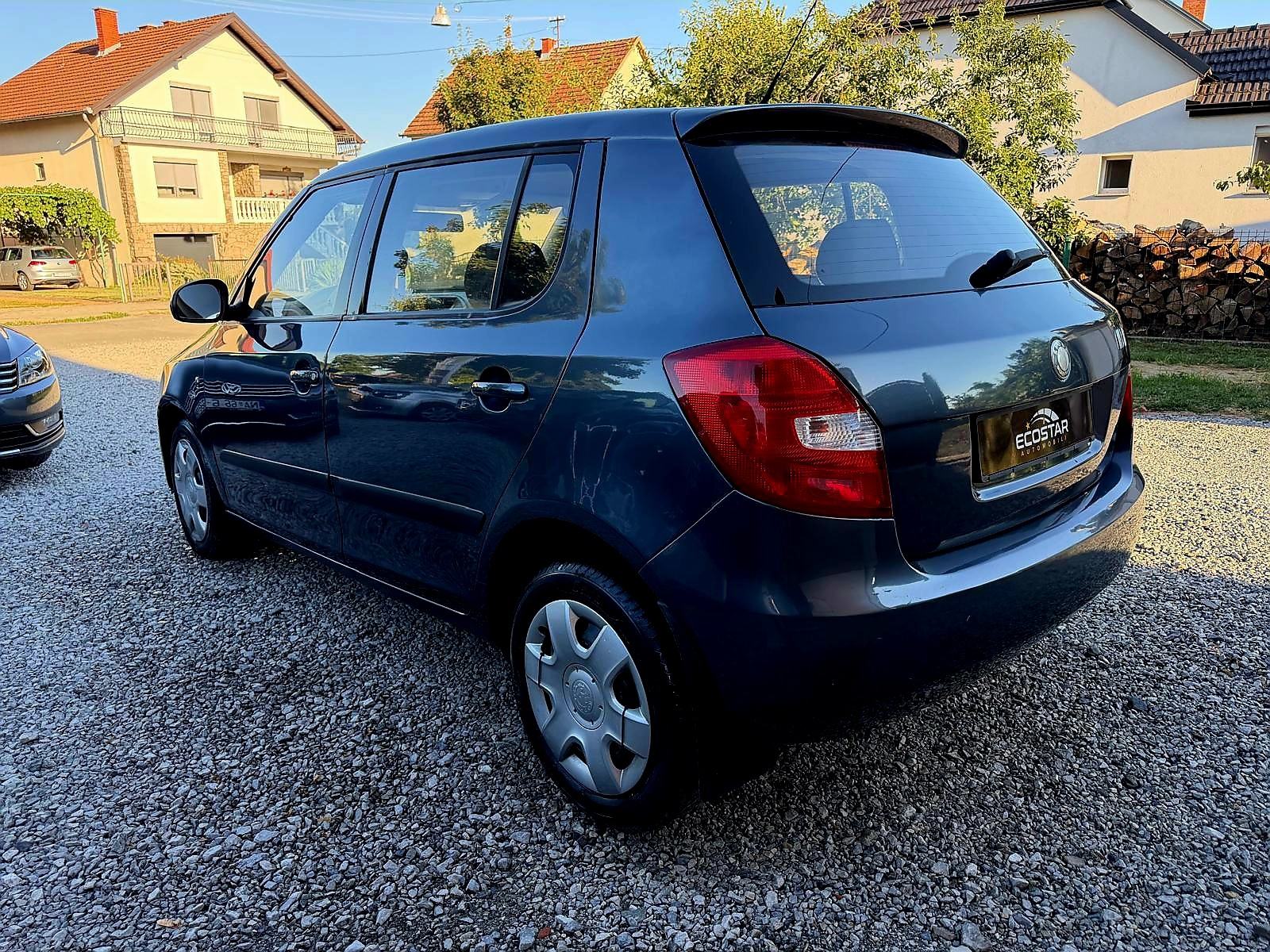 Škoda Fabia 1,2 benzin Reg godina dana, fotografija 6