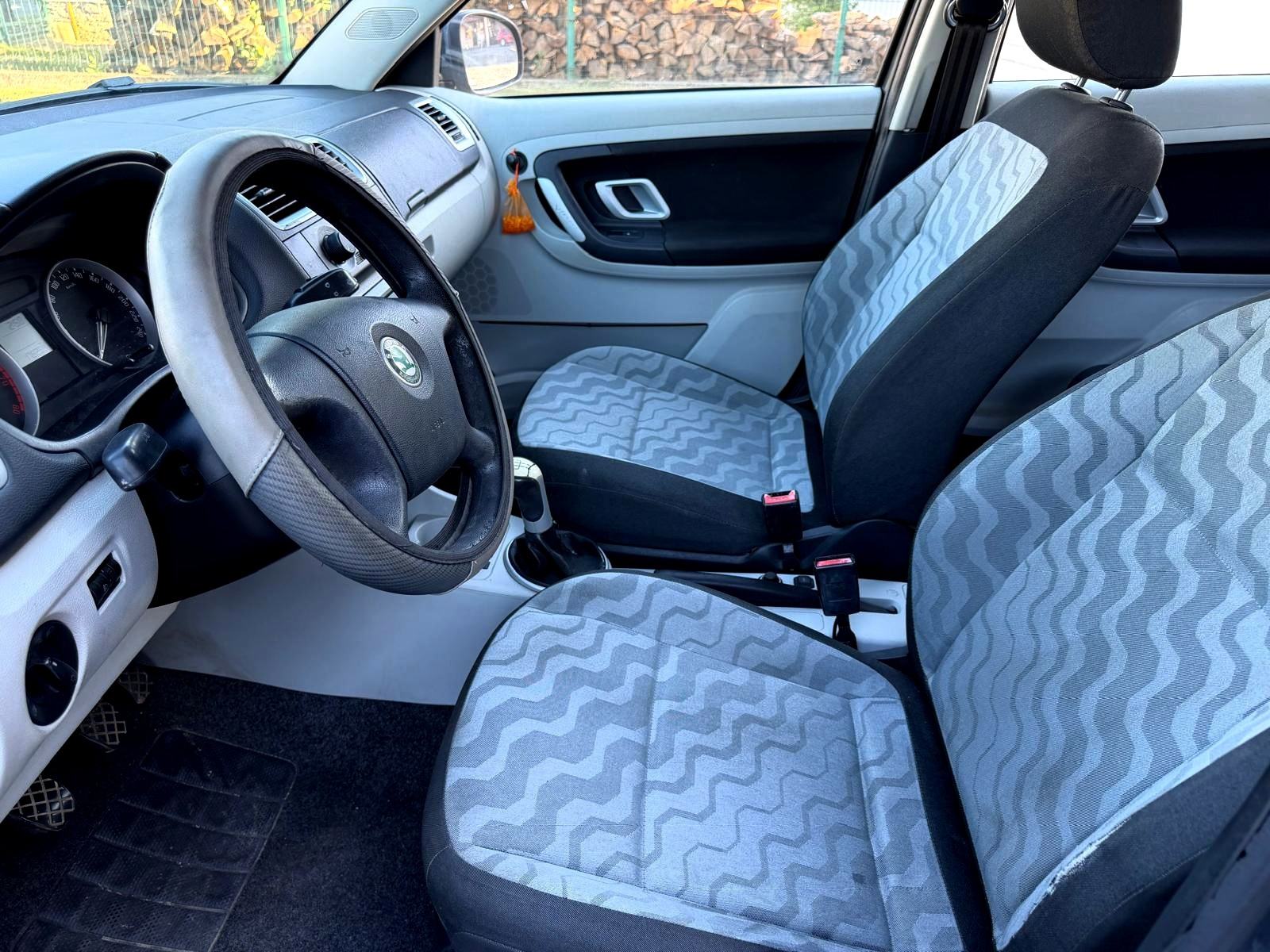 Škoda Fabia 1,2 benzin Reg godina dana, fotografija 17