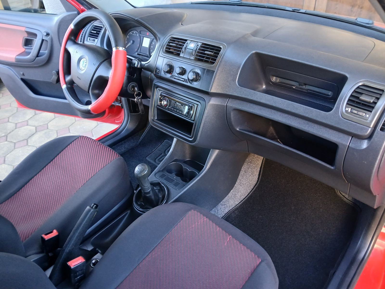 Škoda Fabia 1,2-SAMO 90 000 Km-KLIMA-IZVRSNO STANJE-NIJE UVOZ-reg02/27, fotografija 14