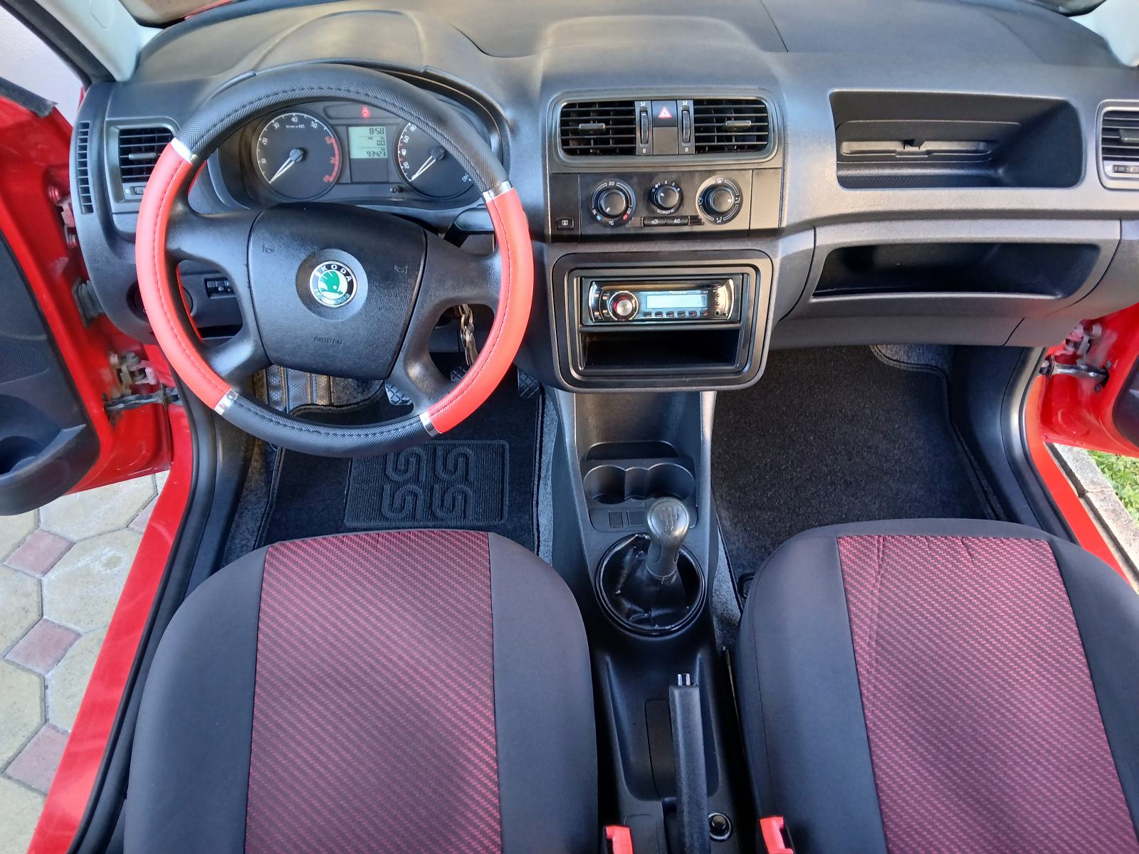 Škoda Fabia 1,2-SAMO 90 000 Km-KLIMA-IZVRSNO STANJE-NIJE UVOZ-reg02/27, fotografija 17
