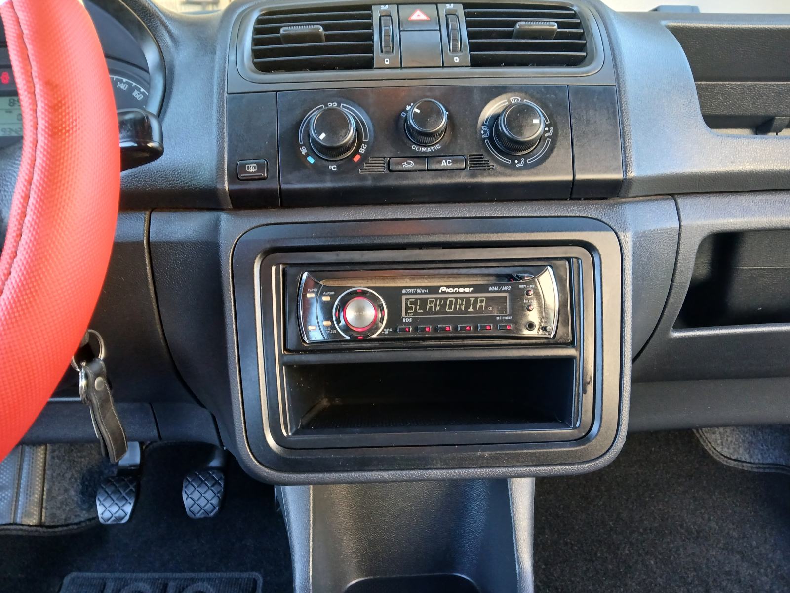 Škoda Fabia 1,2-SAMO 90 000 Km-KLIMA-IZVRSNO STANJE-NIJE UVOZ-reg02/27, fotografija 19