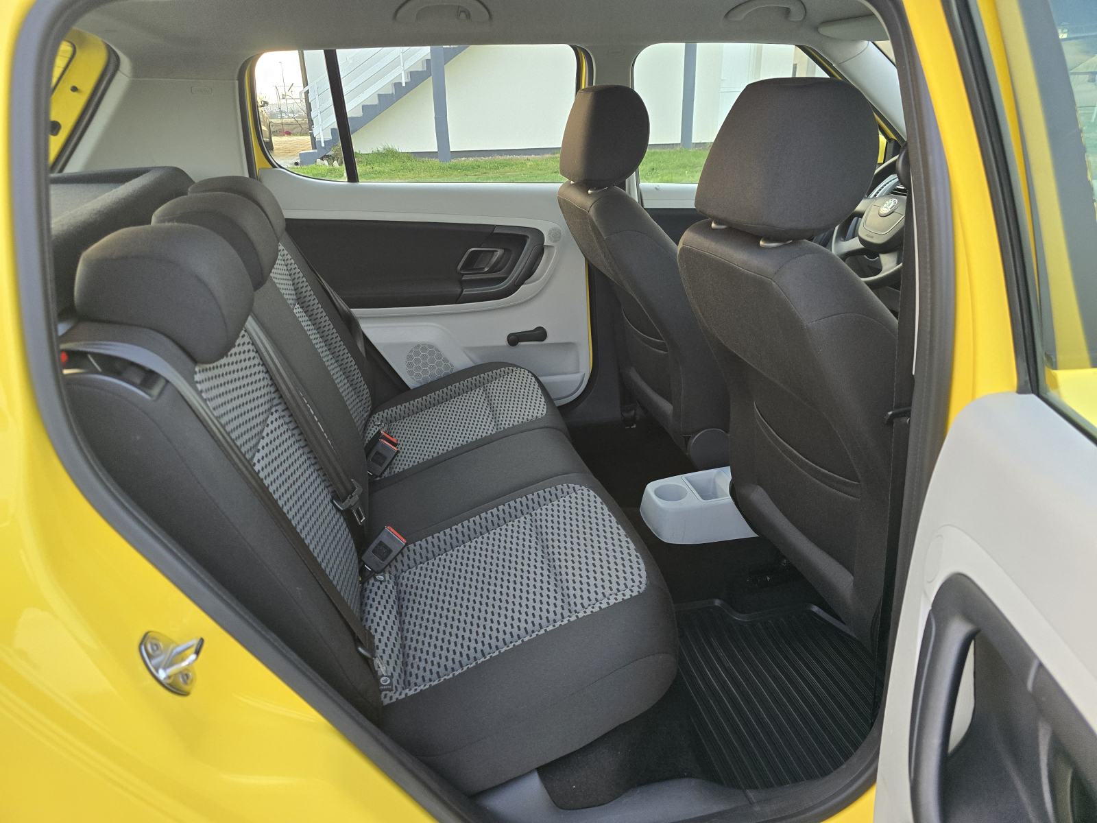 Škoda Fabia 1,2 TDI-2013god.md-KLIMA-alu,tempomat,park.senzori,KARTICE, fotografija 19