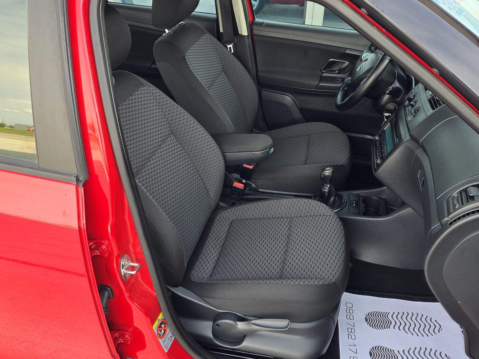 Škoda Fabia 1,2 TDI ALU,PARK SENZORI TOP STANJE SAMO 160 T.K.M, fotografija 12