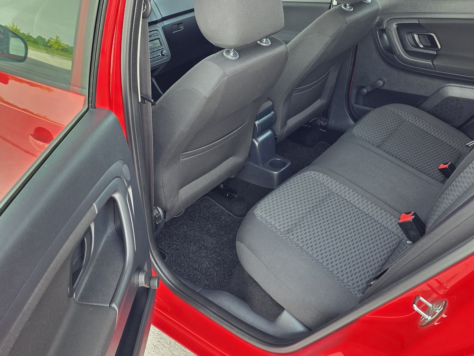Škoda Fabia 1,2 TDI ALU,PARK SENZORI TOP STANJE SAMO 160 T.K.M, fotografija 16