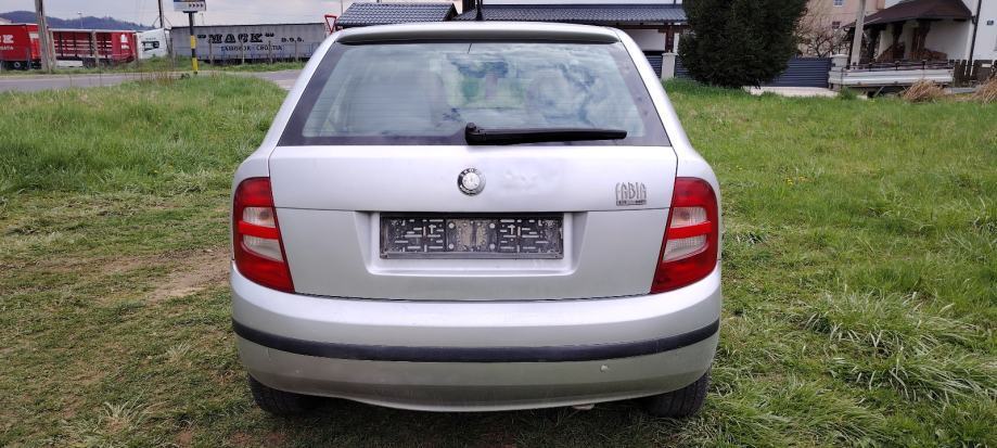 Škoda Fabia 1,4, fotografija 12