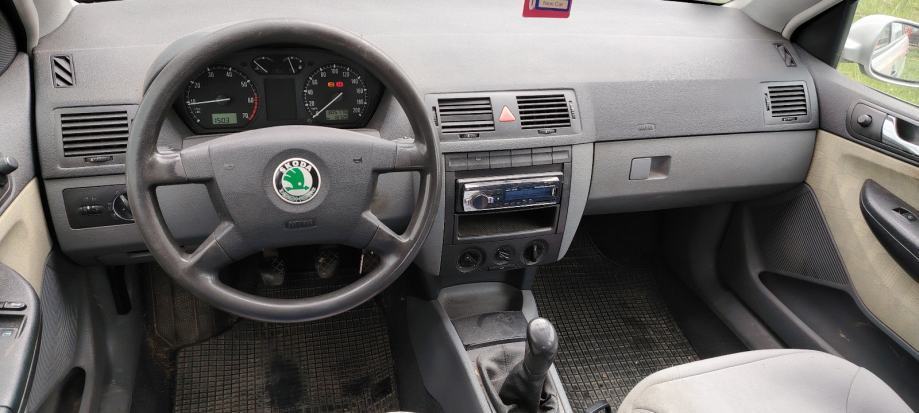 Škoda Fabia 1,4, fotografija 15