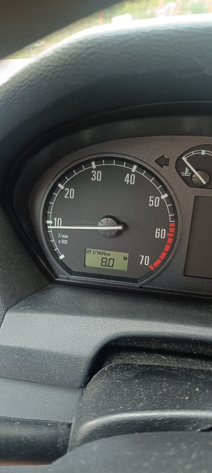 Škoda Fabia 1,4, fotografija 4