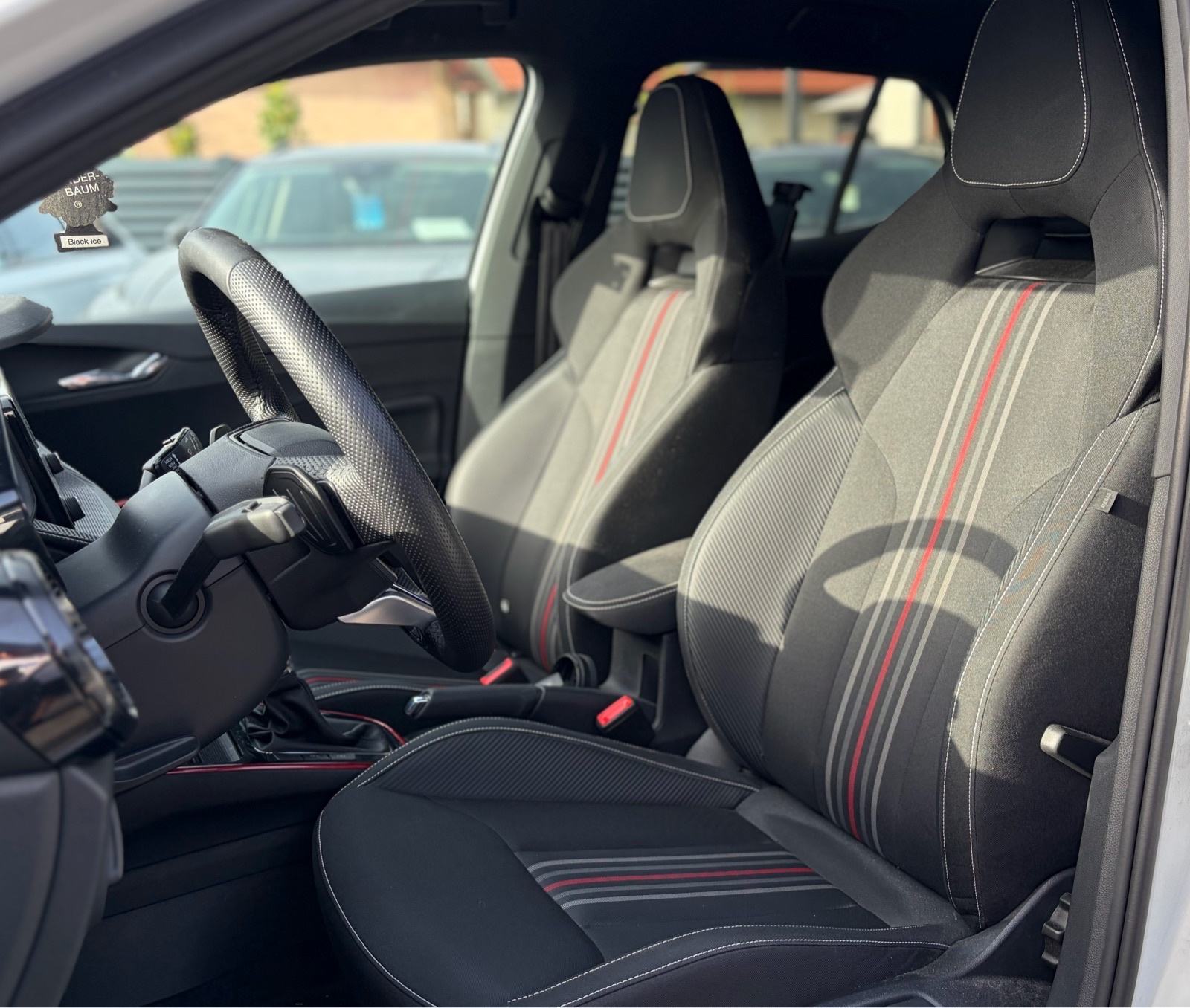 ŠKODA FABIA 1.5 TSI DSG MONTE CARLO. REGISTRIRAN., fotografija 11