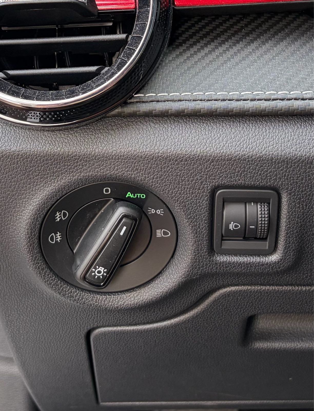 ŠKODA FABIA 1.5 TSI DSG MONTE CARLO. REGISTRIRAN., fotografija 17