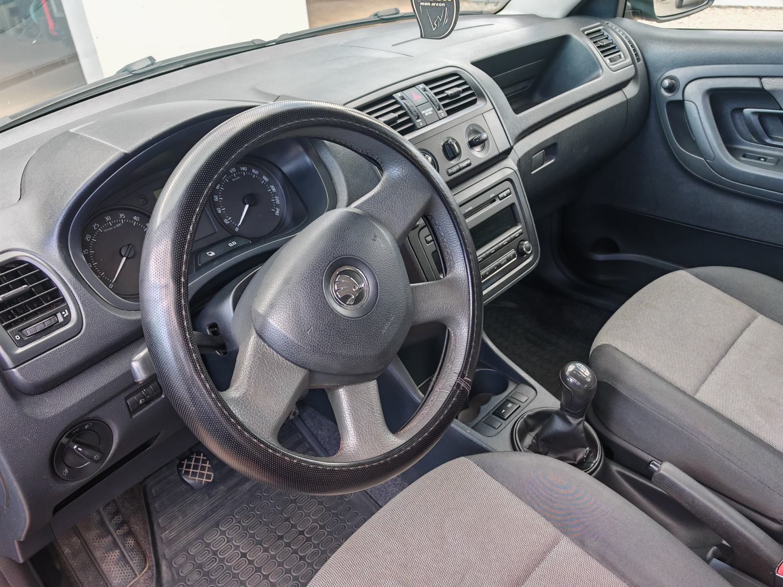 Škoda Fabia 1,6 TDI KLIMA, fotografija 7