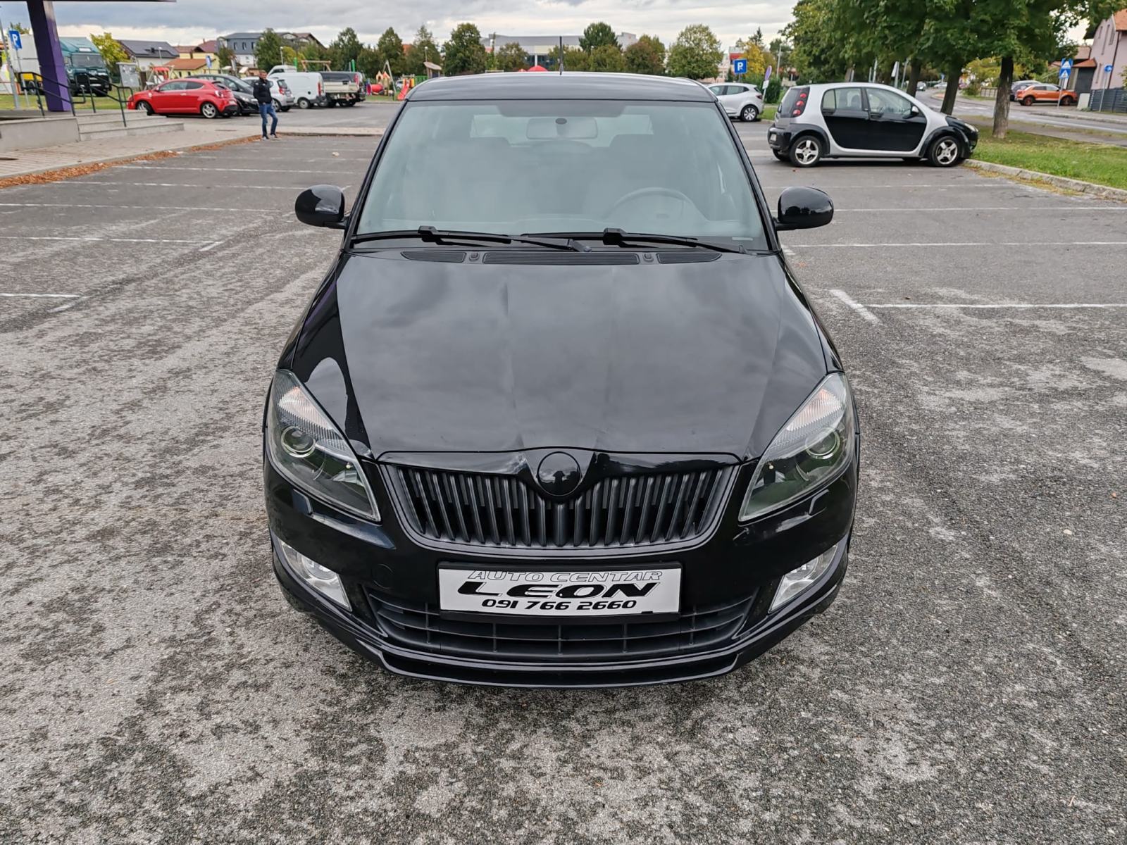 Škoda Fabia 1,6 TDI MONTE-CARLO , 2011G. 213000 KARTICE 24/36 RATA, fotografija 2