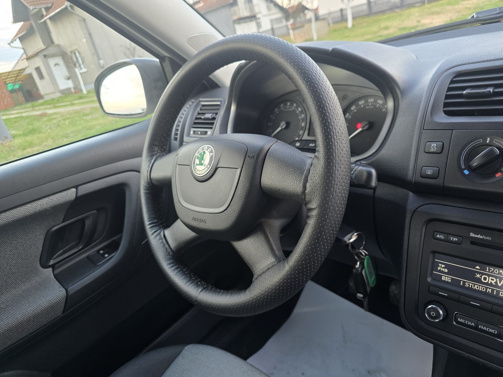 Škoda Fabia 1,6 TDI-2012god.mod-KLIMA-151tkm,1.vlasnica,KARTICE, fotografija 10