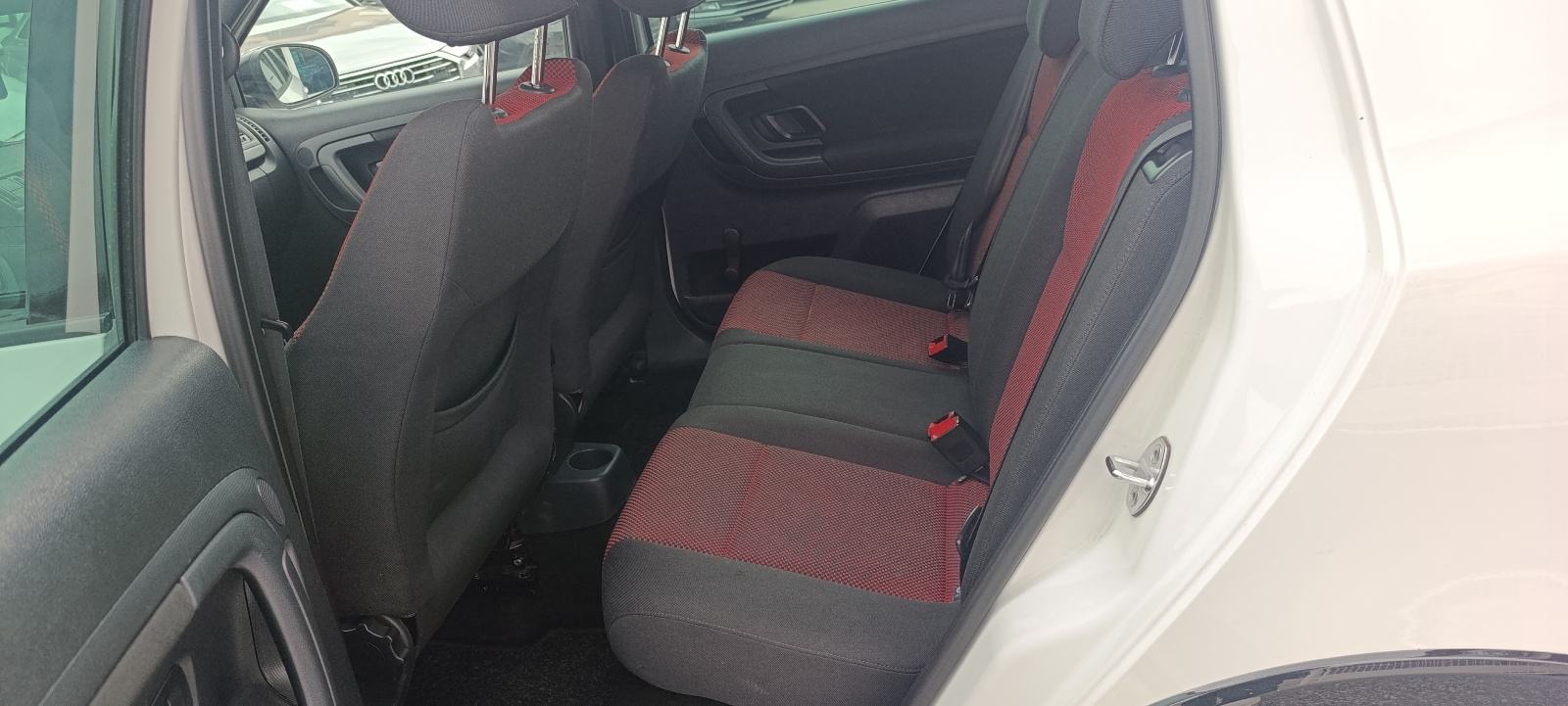 Škoda Fabia 1,6 TDI 90KS ✅MONTE CARLO OPREMA✅, fotografija 16