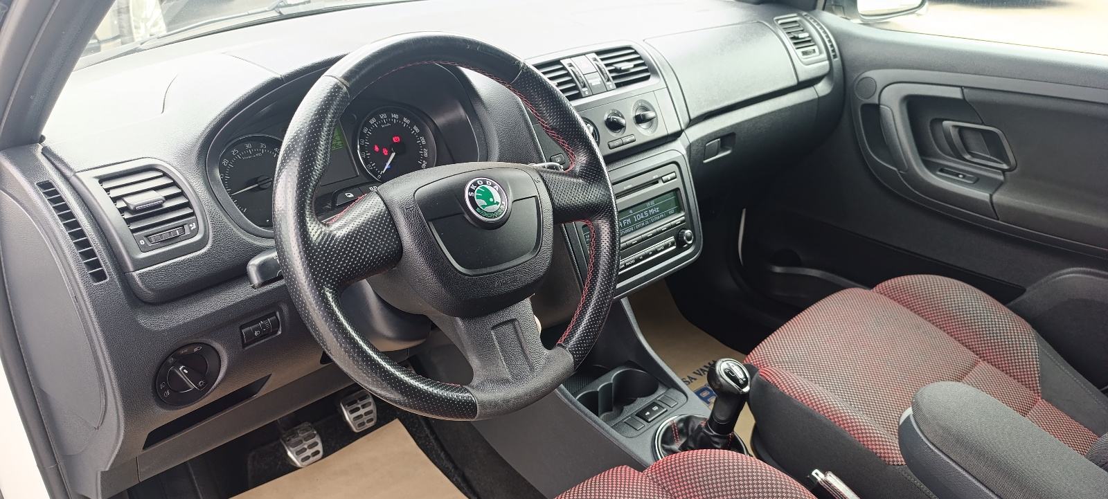 Škoda Fabia 1,6 TDI 90KS ✅MONTE CARLO OPREMA✅, fotografija 12