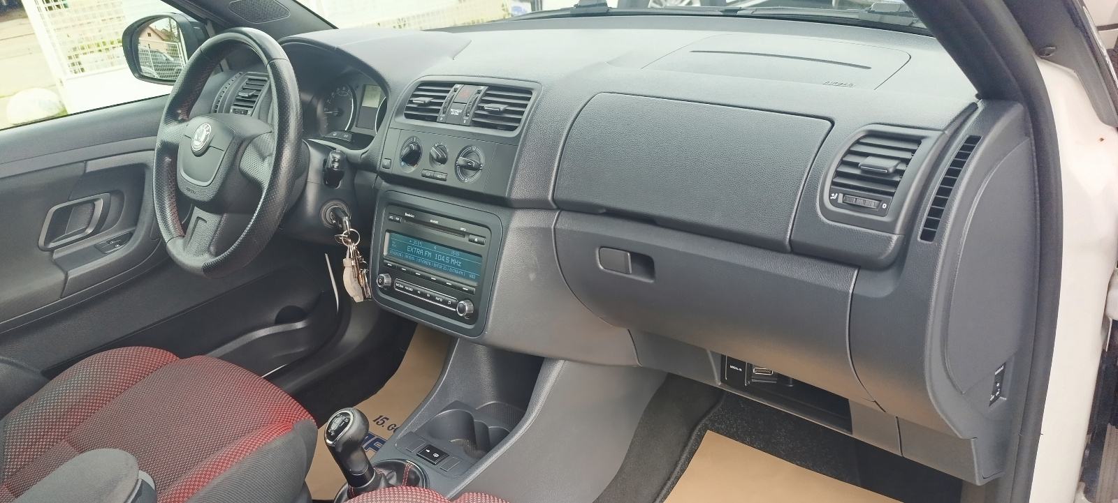 Škoda Fabia 1,6 TDI 90KS ✅MONTE CARLO OPREMA✅, fotografija 17