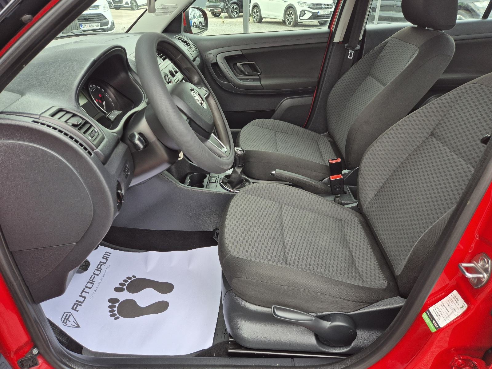 Škoda Fabia 1,6 TDI ** KLIMA , REG 11/2026 , NA IME KUPCA **, fotografija 10