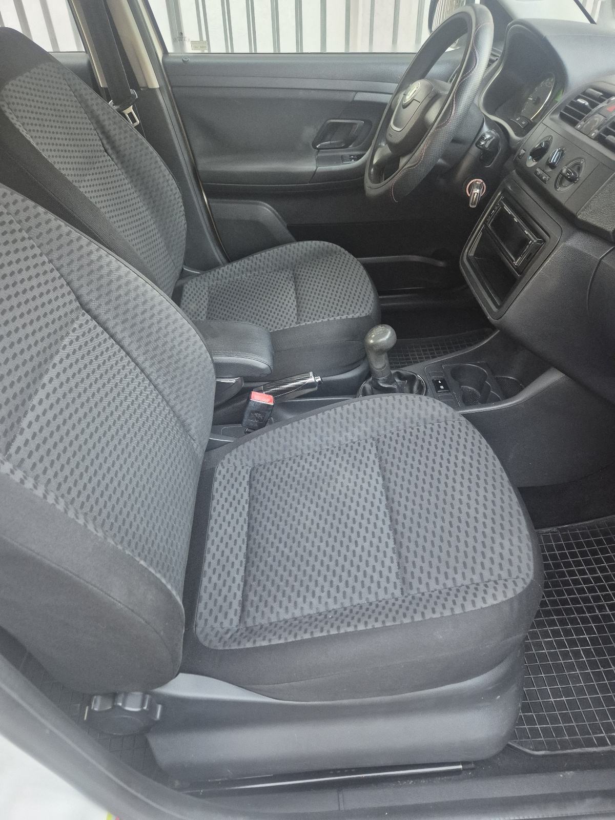 Škoda Fabia 1,6 TDI, fotografija 14