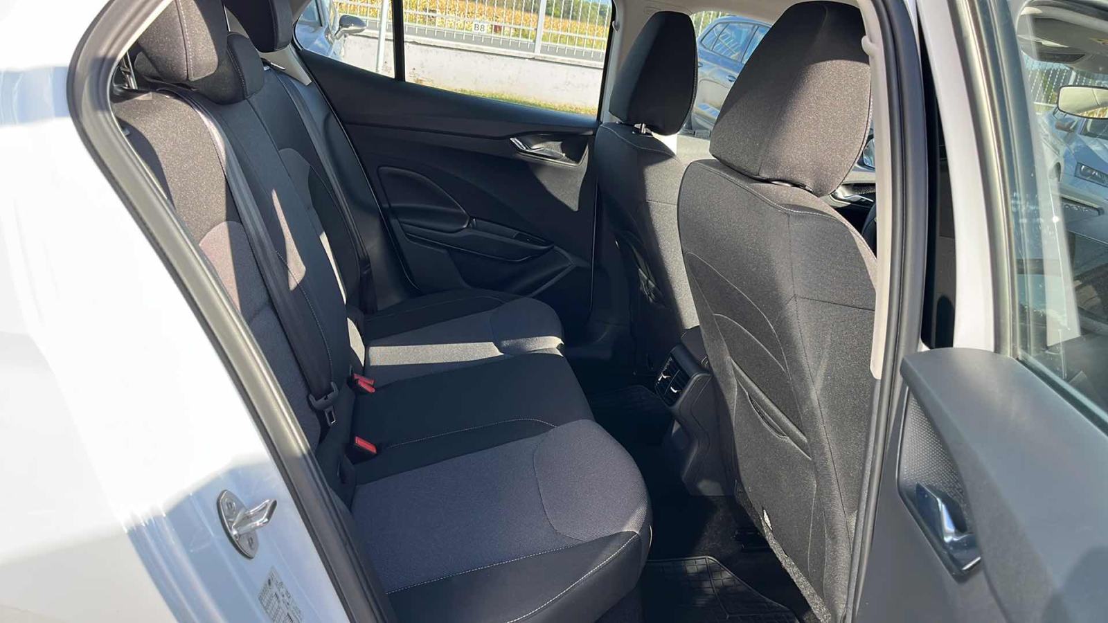 SKODA FABIA 2024 • PREMIUM jamstvo • AutoZubak Rabljena, fotografija 10