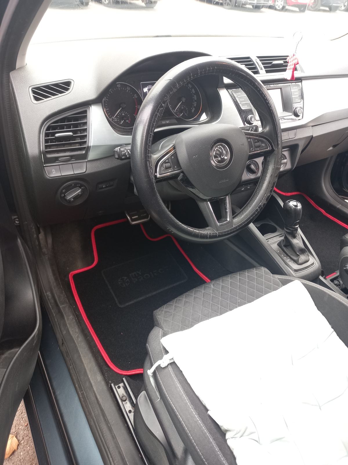 Škoda Fabia Automatik 1,0 TSI DSG, fotografija 11