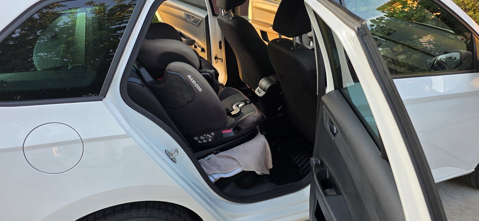 Škoda Fabia Combi 1.0 TSI - 49.000 km - garancija, fotografija 7