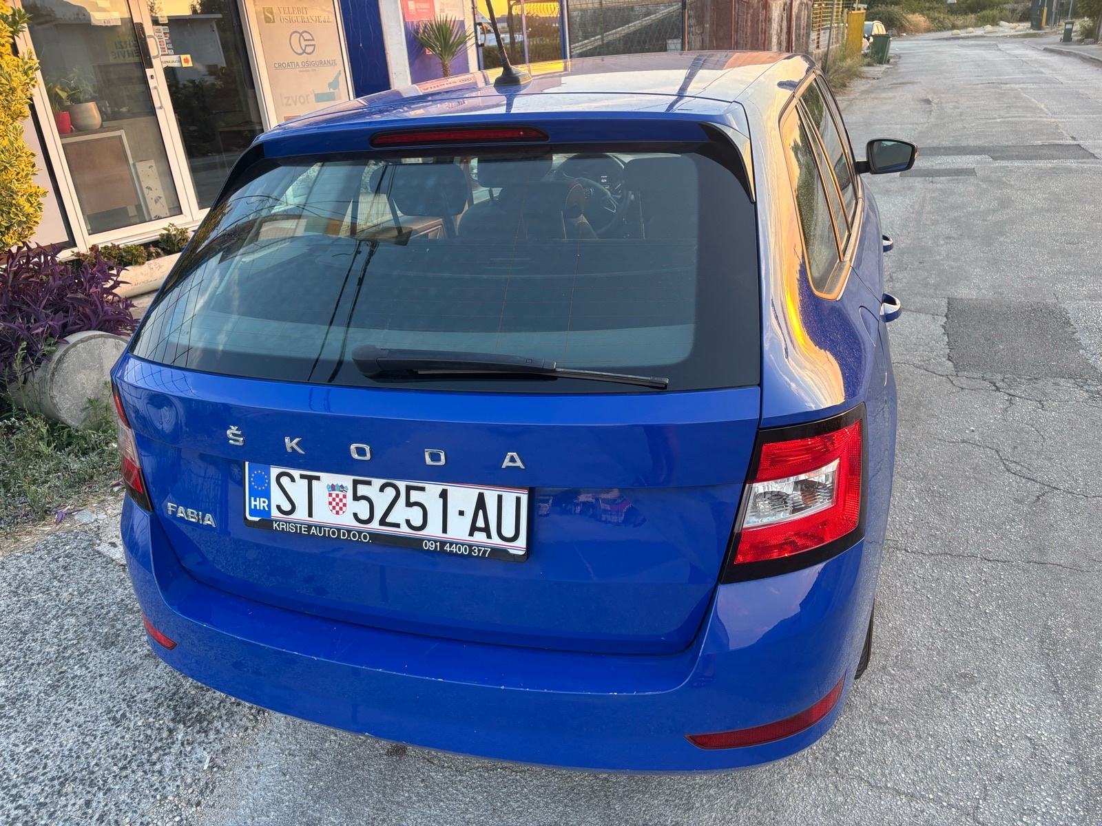 Škoda Fabia Combi 1,0 TSI G 2020 Reg 08/2027 Servisna, fotografija 4