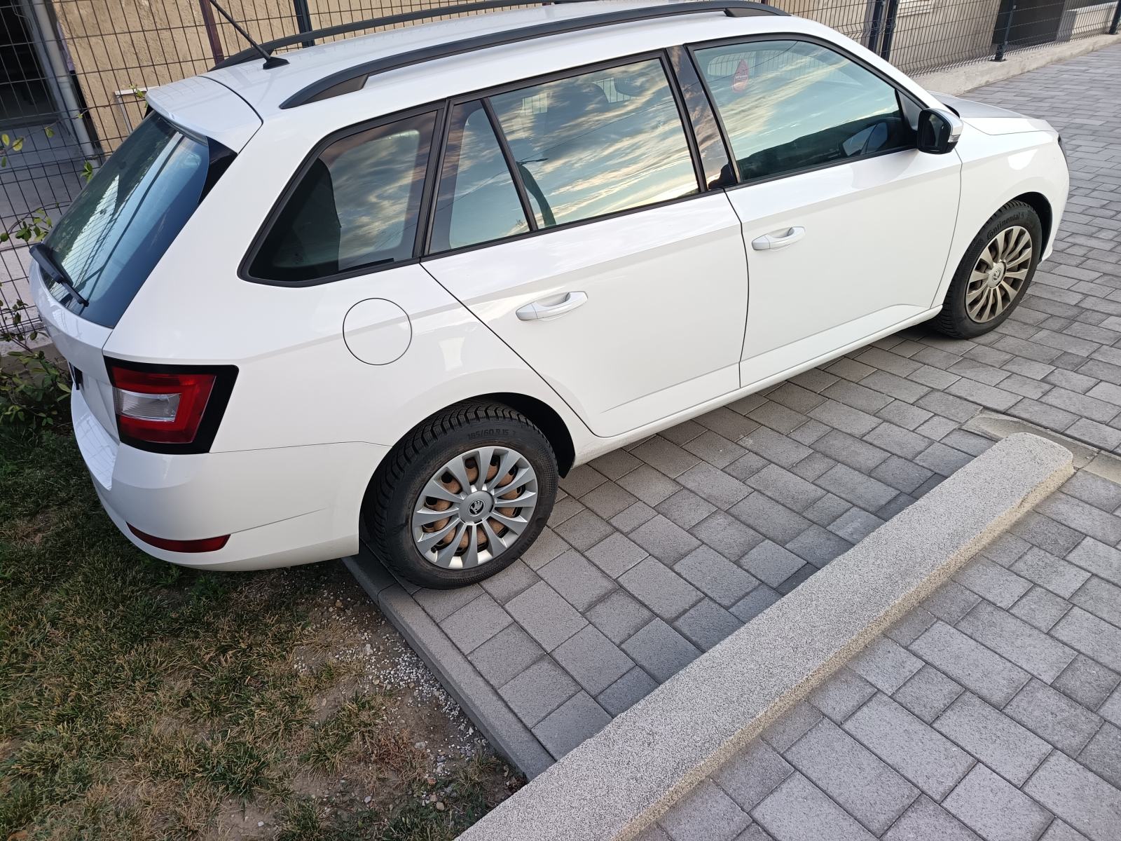 Škoda Fabia Combi 1,0 TSI registrirana do 07. 2027., fotografija 4