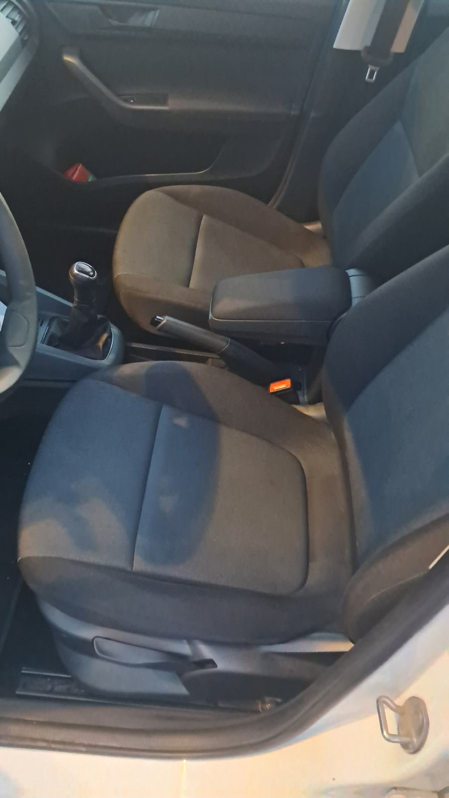 Škoda Fabia Combi 1,0 TSI registrirana do 07. 2027., fotografija 4