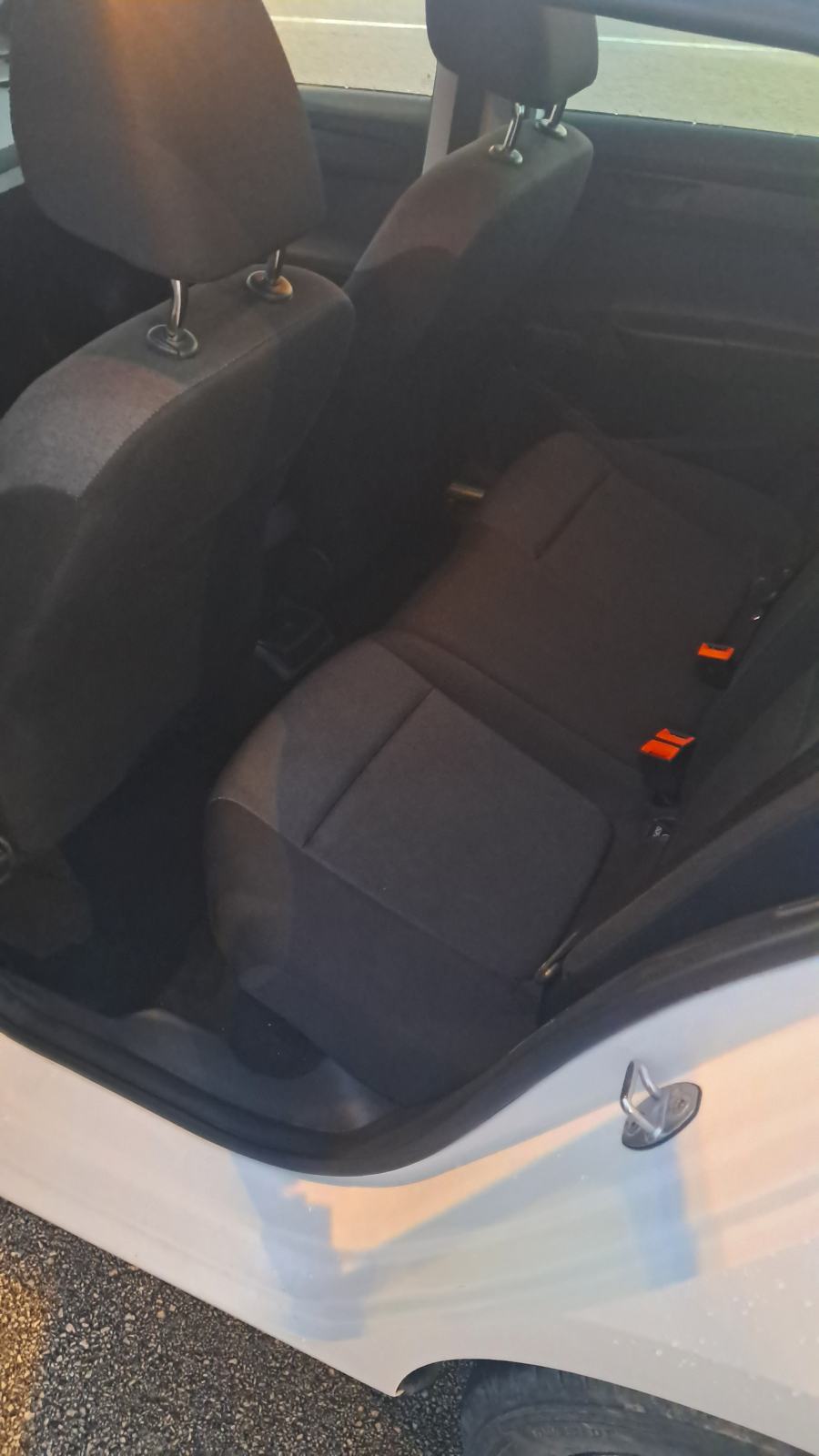 Škoda Fabia Combi 1,0 TSI registrirana do 07. 2027., fotografija 7