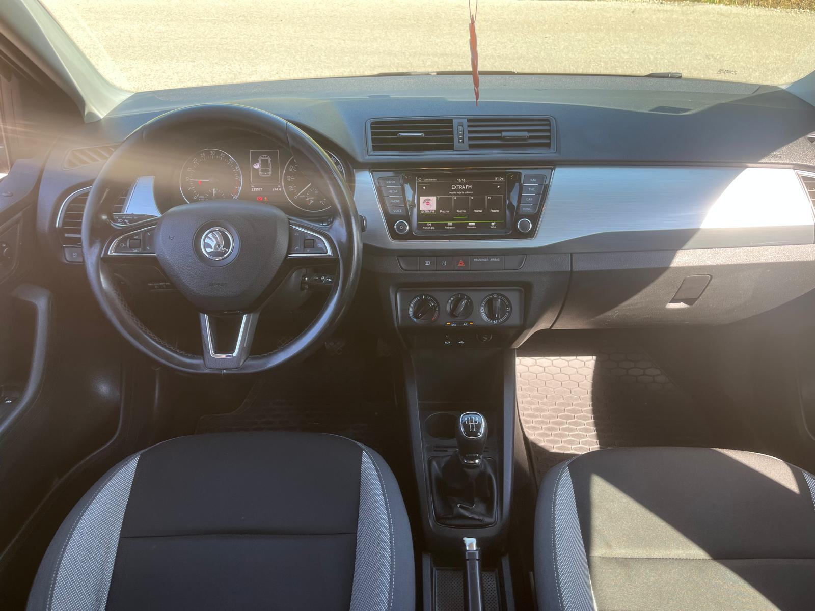 Škoda Fabia Combi 1,4 TDI,66 kw 230000 km Može zamjena, fotografija 7
