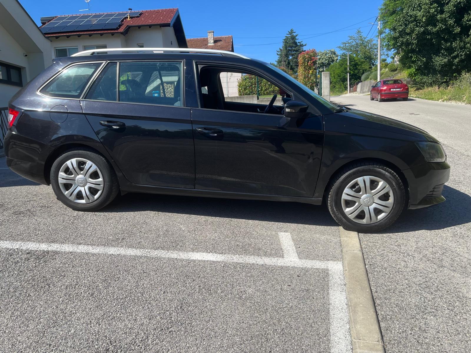 Škoda Fabia Combi 1,4 TDI,66 kw 230000 km Može zamjena, fotografija 12