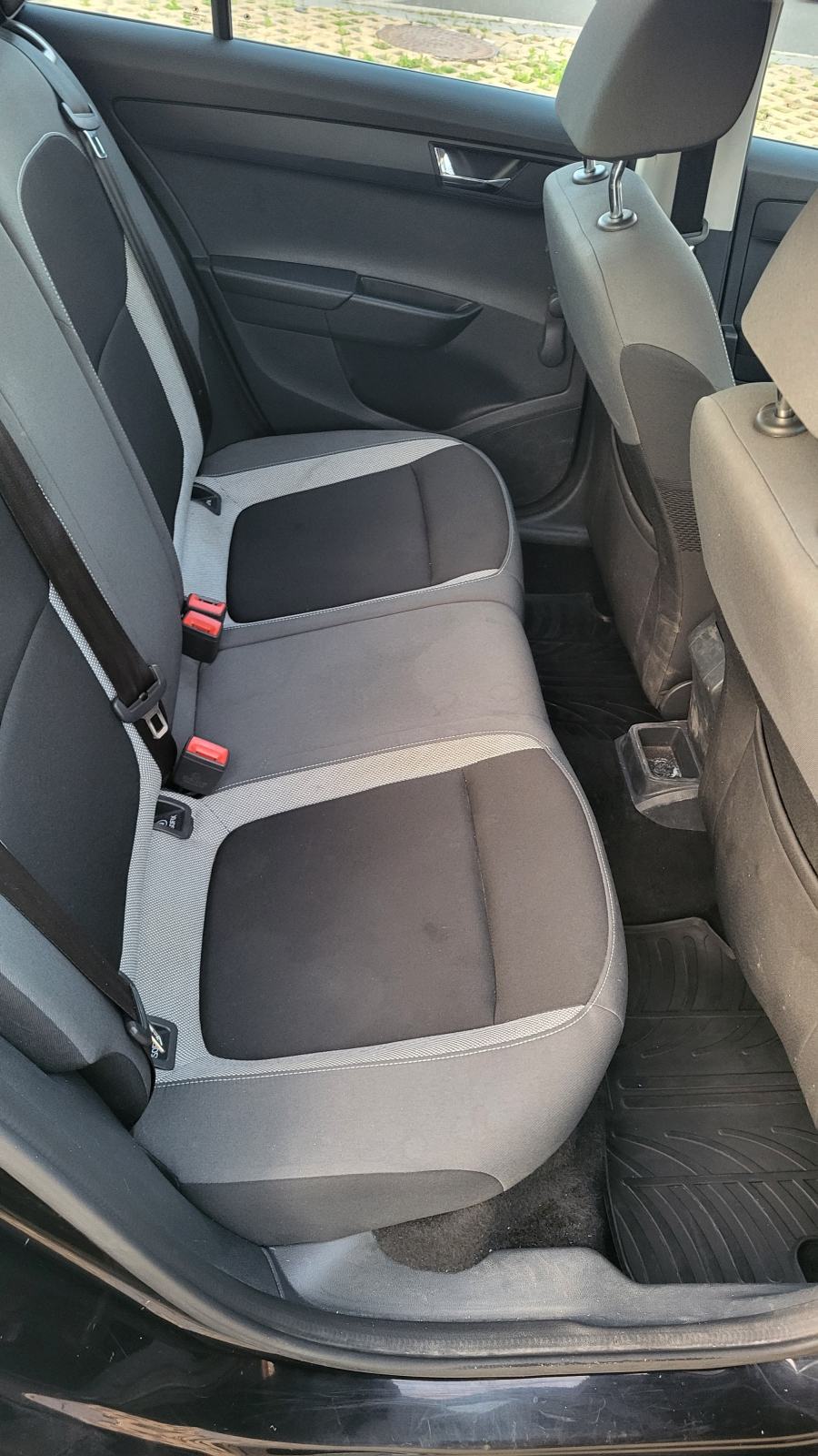 Škoda Fabia Combi 1,4 TDI - Front Assist, tempomat..., fotografija 13
