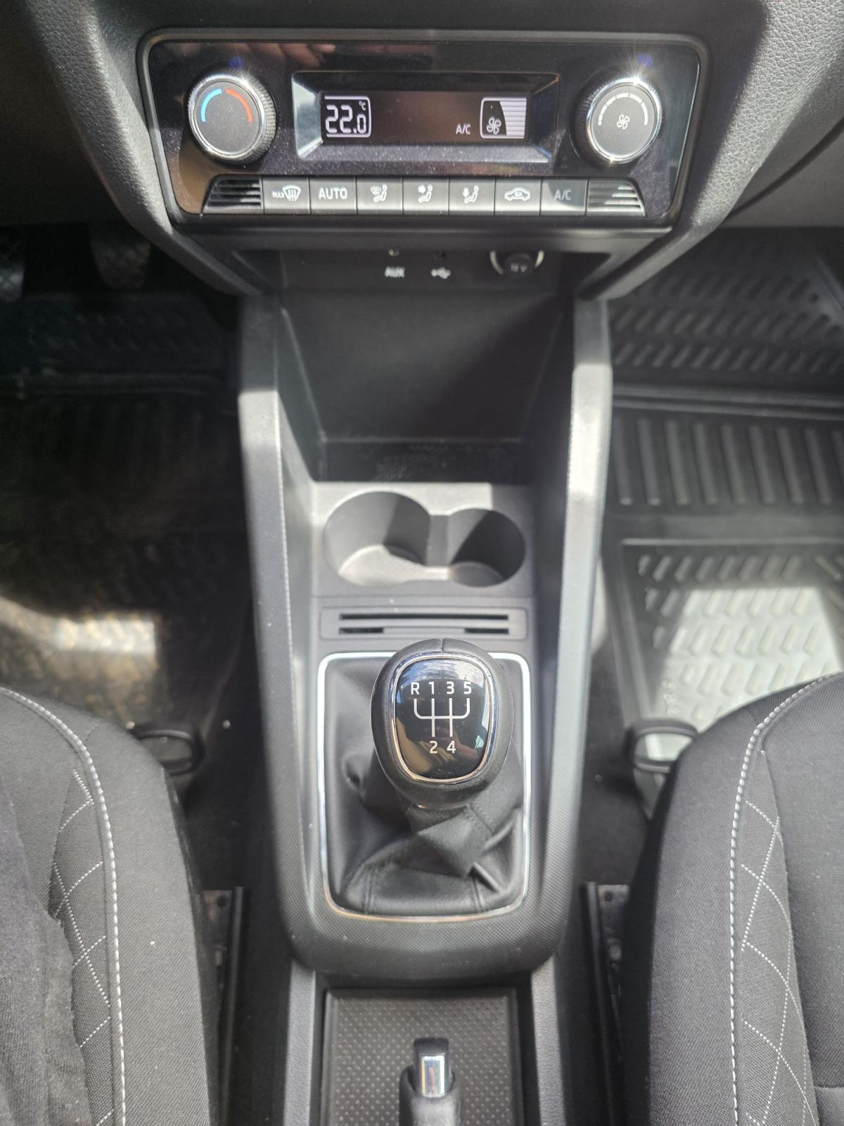 Škoda Fabia Combi 1,4 TDI STILE ,2015g. 179000 km, kartice do 36 rata, fotografija 14