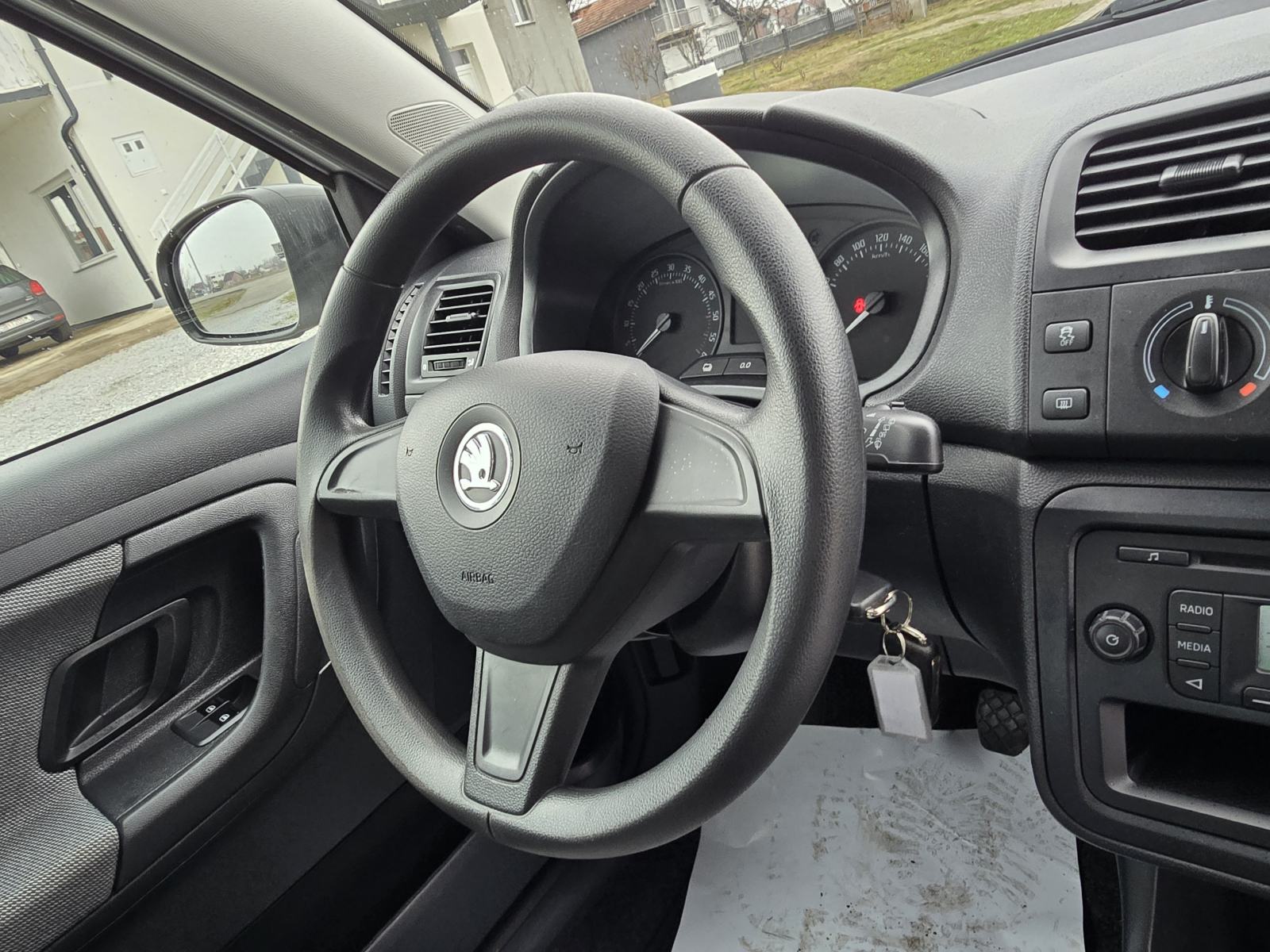 Škoda Fabia Combi 1,6 TDI-2015god.mod-KLIMA-189tkm,1.vlasnik,KARTICE, fotografija 11