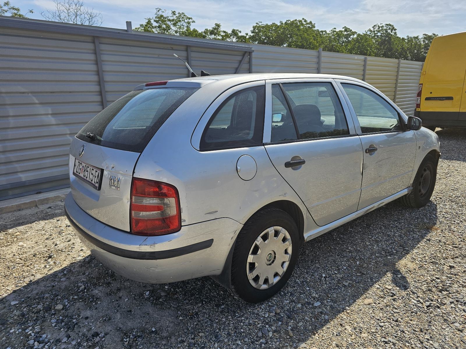 Škoda Fabia Combi 1,9 TDI =HR AUTO= KLIMA = PALI I VOZI, fotografija 3