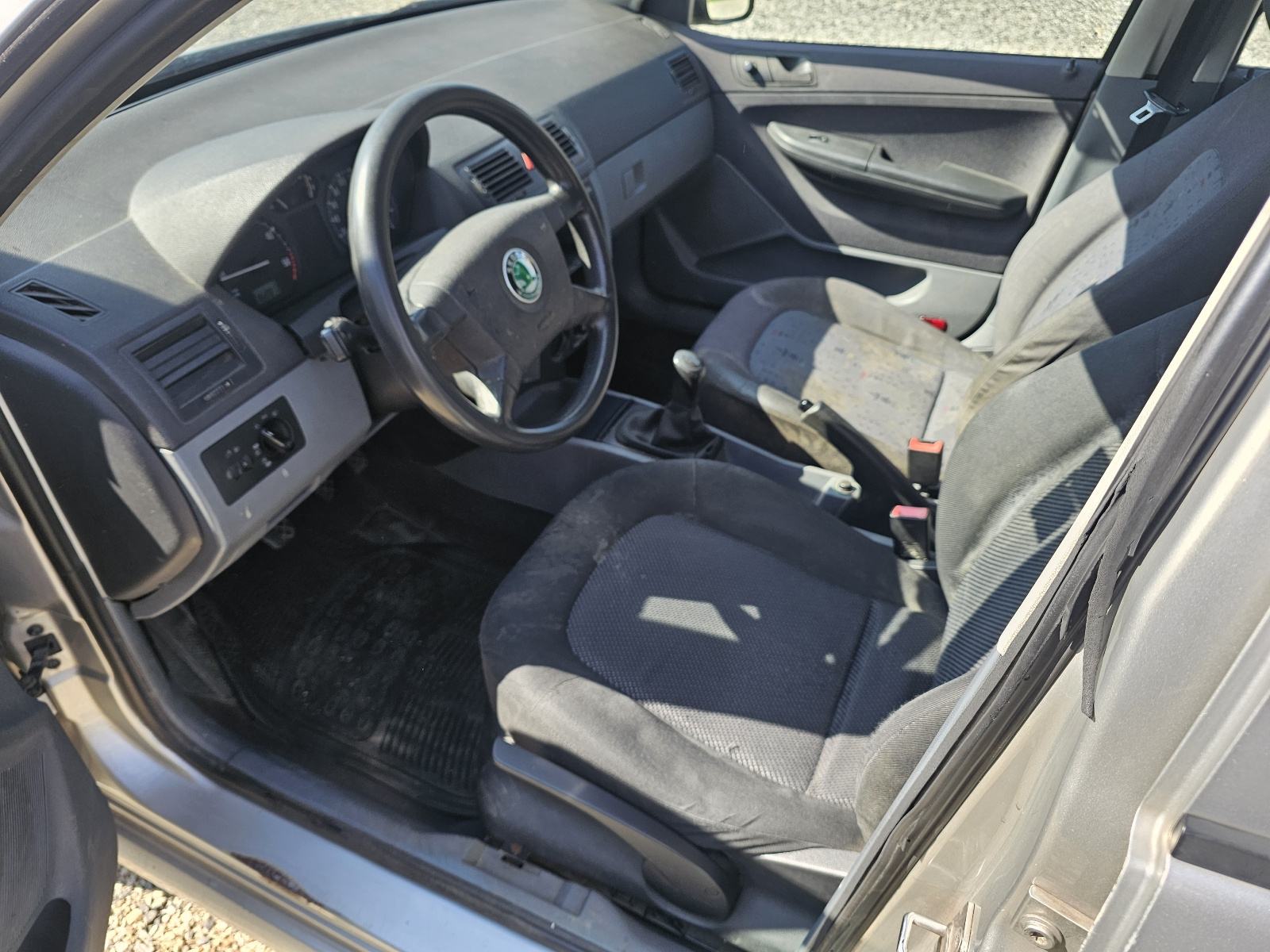 Škoda Fabia Combi 1,9 TDI =HR AUTO= KLIMA = PALI I VOZI, fotografija 6