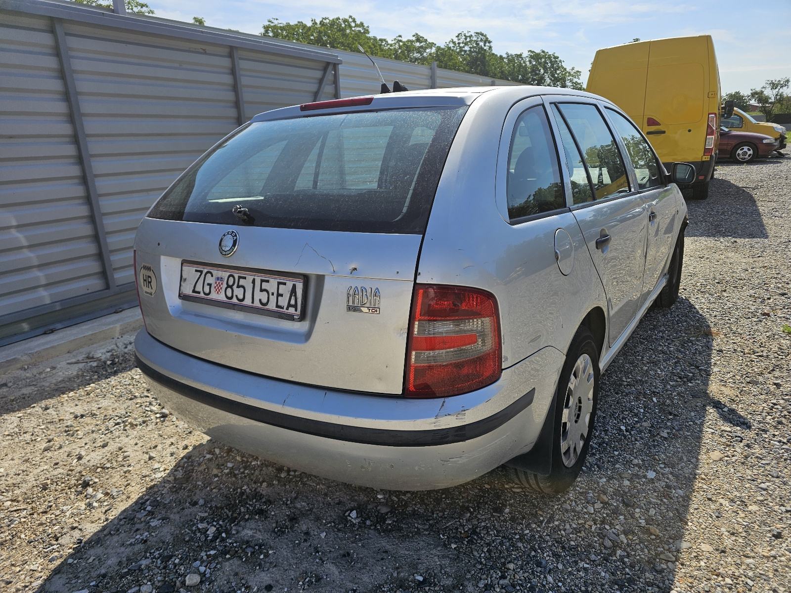 Škoda Fabia Combi 1,9 TDI =HR AUTO= KLIMA = PALI I VOZI, fotografija 13